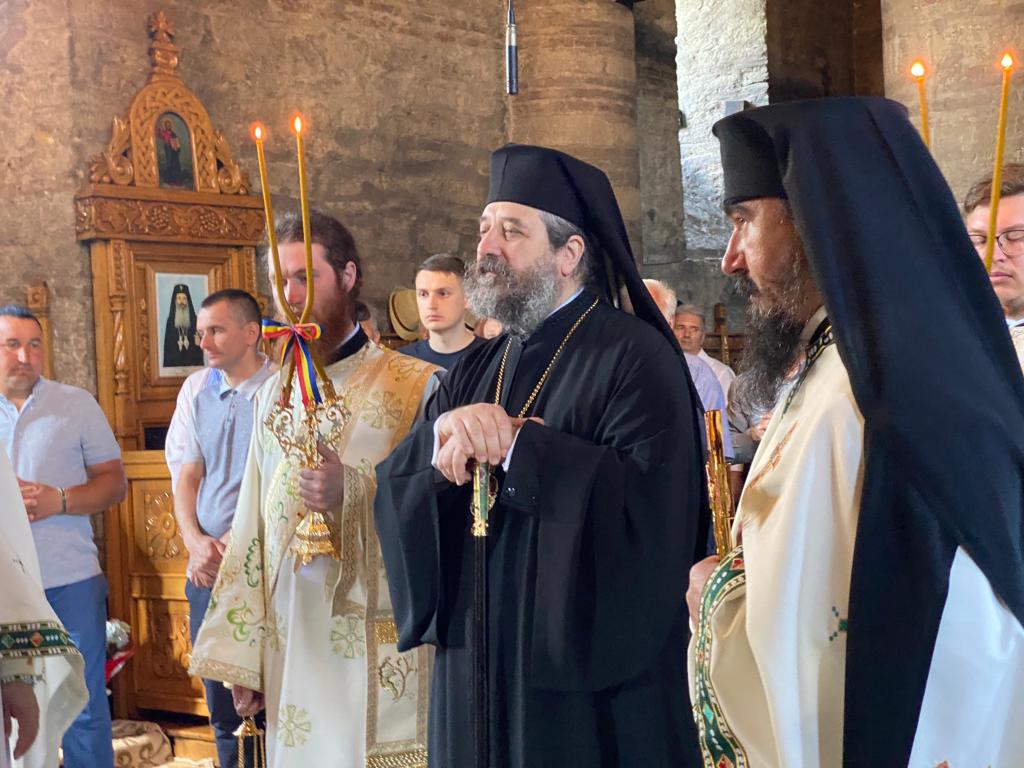 PS Nichifor Botoșăneanul, prezent la hramul Mănăstirii Galata Slujbe arhierești în Iași, de praznicul Înălțării Domnului Hristos