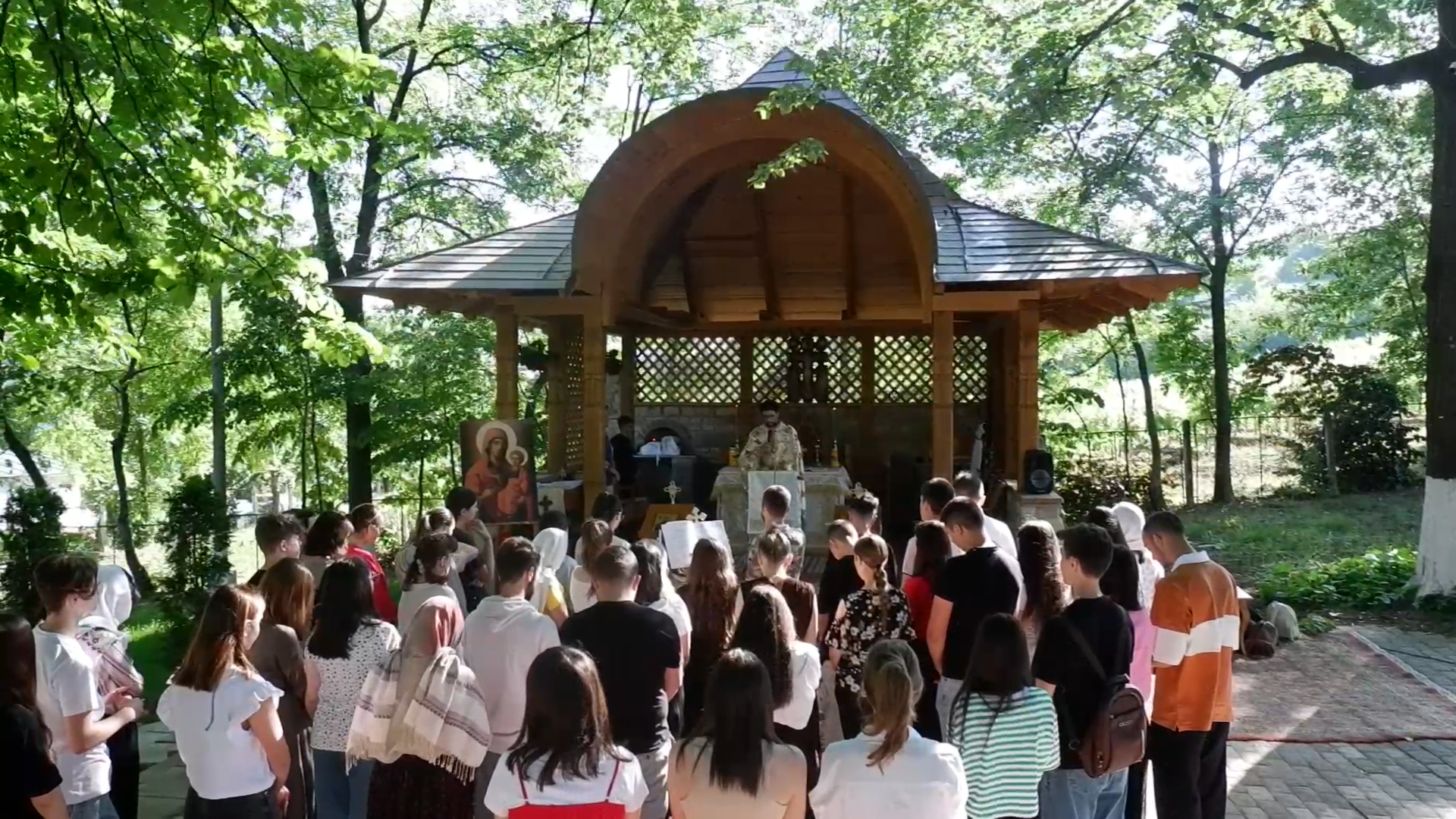 (Video) Training de formare pentru voluntarii Taberei din Pridvorul Satului