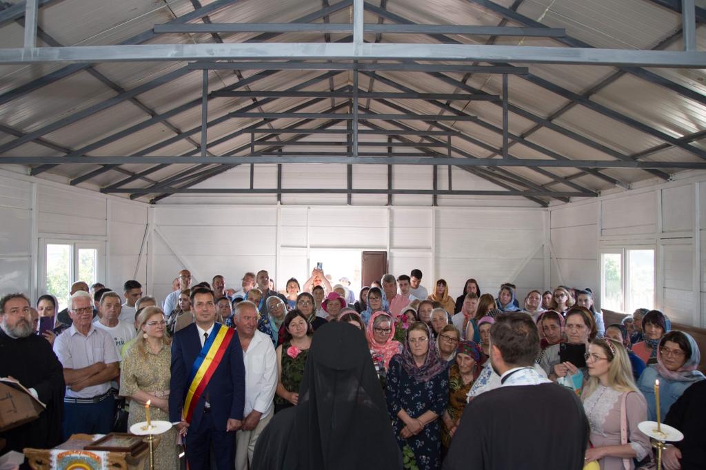 IPS Părinte Mitropolit Teofan, în vizită la noua Parohie „Buna Vestire” din Popricani-Iași