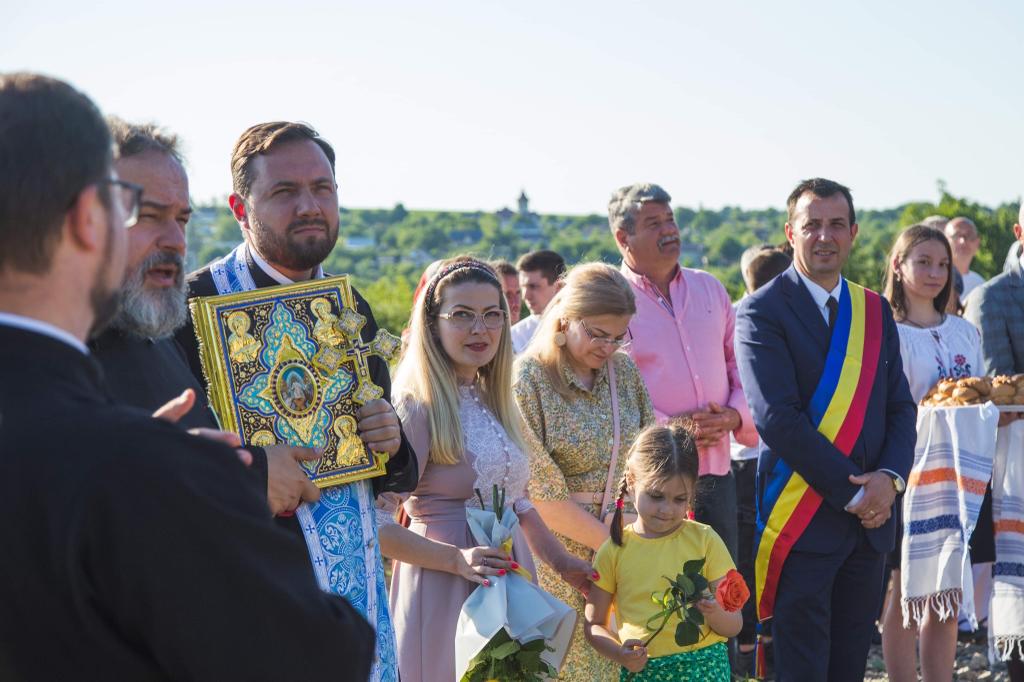 IPS Părinte Mitropolit Teofan, în vizită la noua Parohie „Buna Vestire” din Popricani-Iași