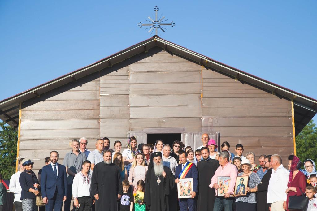 IPS Părinte Mitropolit Teofan, în vizită la noua Parohie „Buna Vestire” din Popricani-Iași
