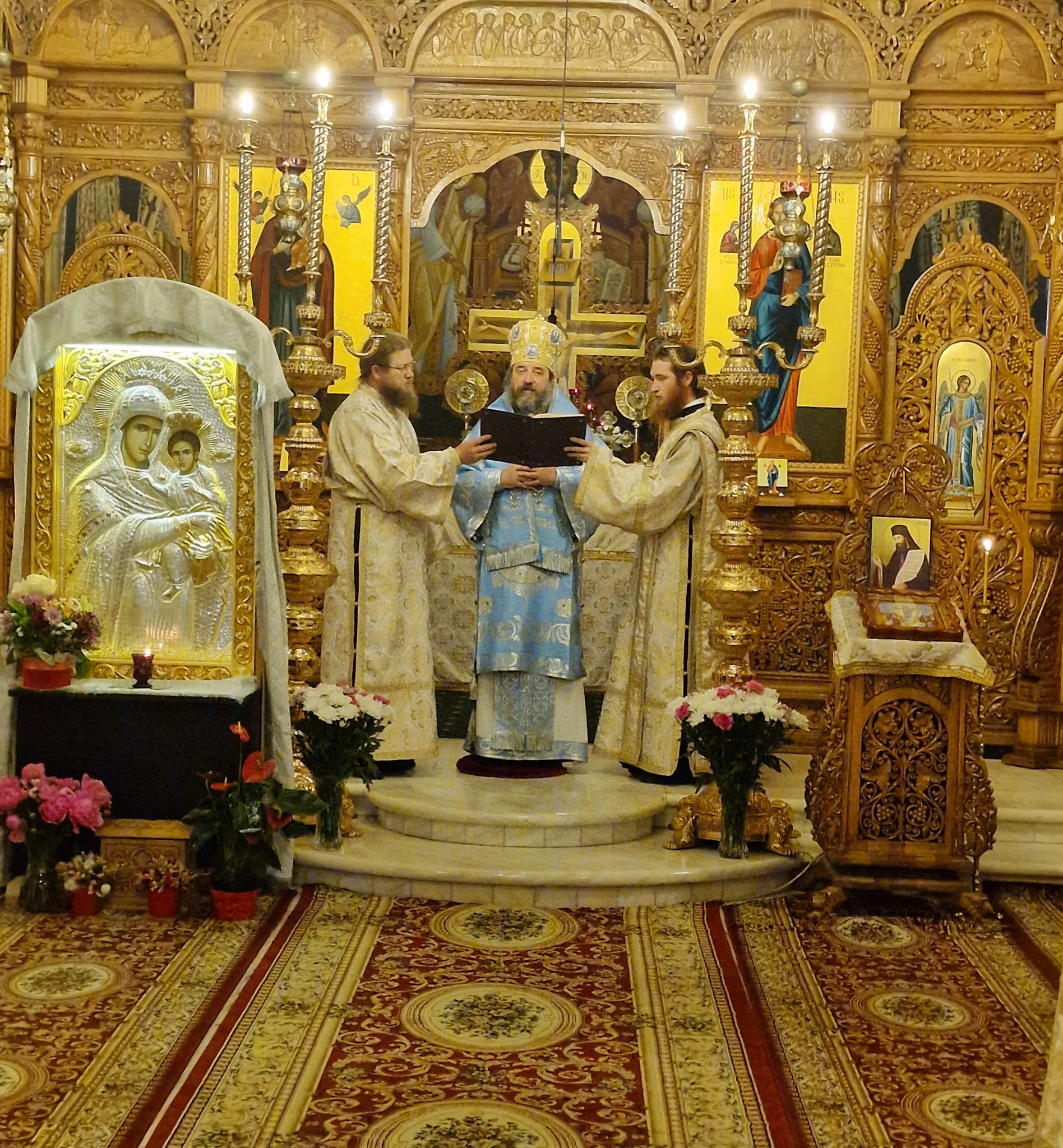 Preasfințitul Părinte Nichifor Botoșăneanul, la Seminarul Teologic „Veniamin Costachi” de la Mănăstirea Neamț Preasfințitul Părinte Nichifor Botoșăneanul, la Seminarul Teologic „Veniamin Costachi” de la Mănăstirea Neamț