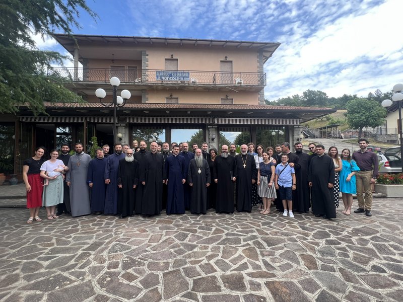 Au debutat cursurile celei de-a șasea ediții a Universității de Vară „Sfântul Maxim Mărturisitorul și Sfânta Muceniță Ecaterina”