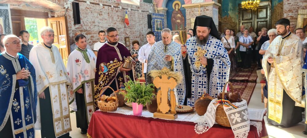 Sărbătoarea secerișului în parohia arădeană Mănăștur Sărbătoarea secerișului în parohia arădeană Mănăștur