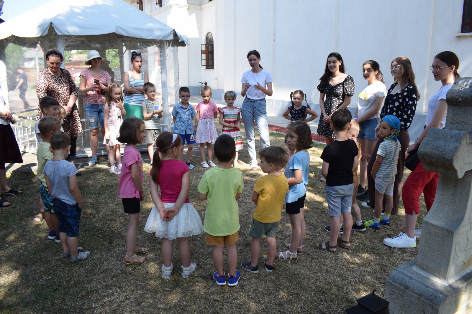 A început Școala de vară la Parohia Sfântul Ioan Botezătorul” din Botoșani