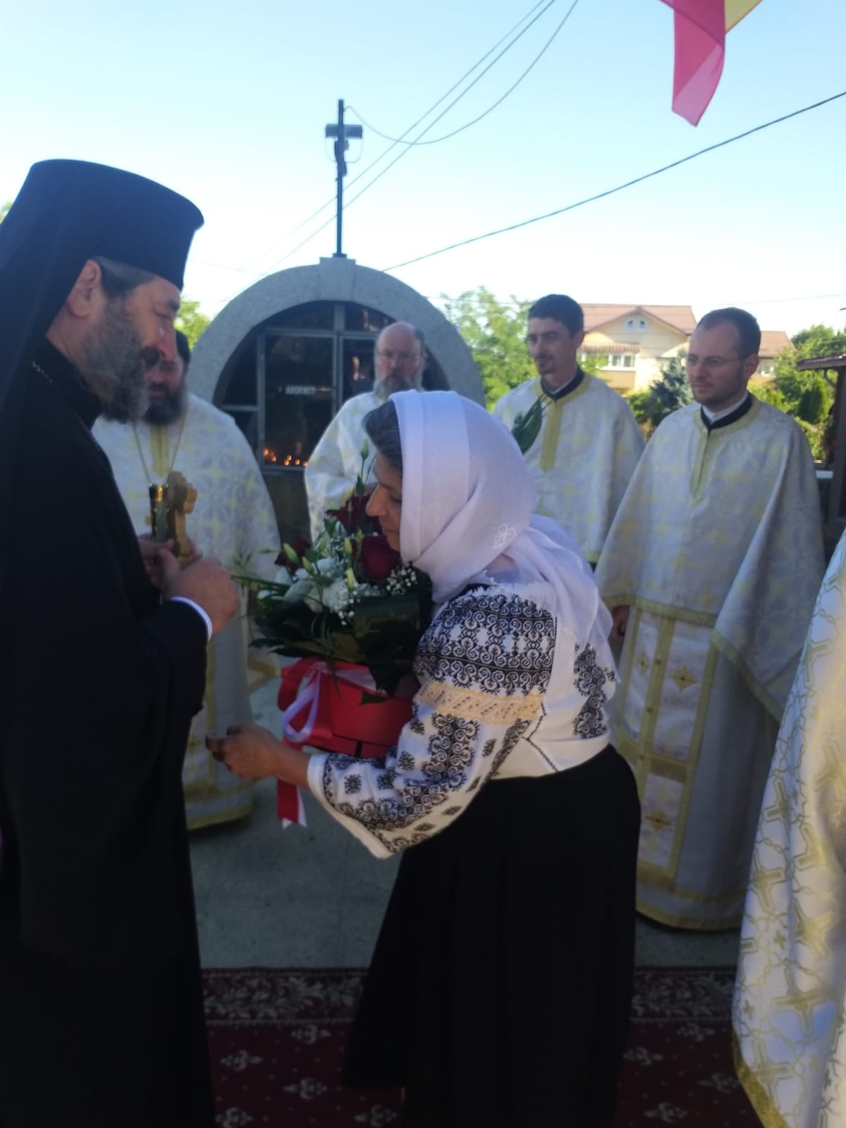 Biserica de la Breazu, în straie de sărbătoare