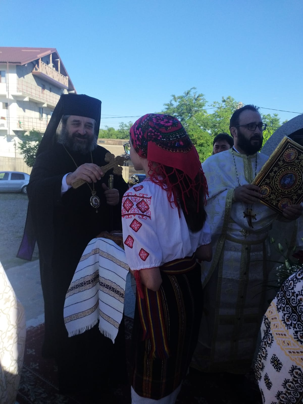 Biserica de la Breazu, în straie de sărbătoare