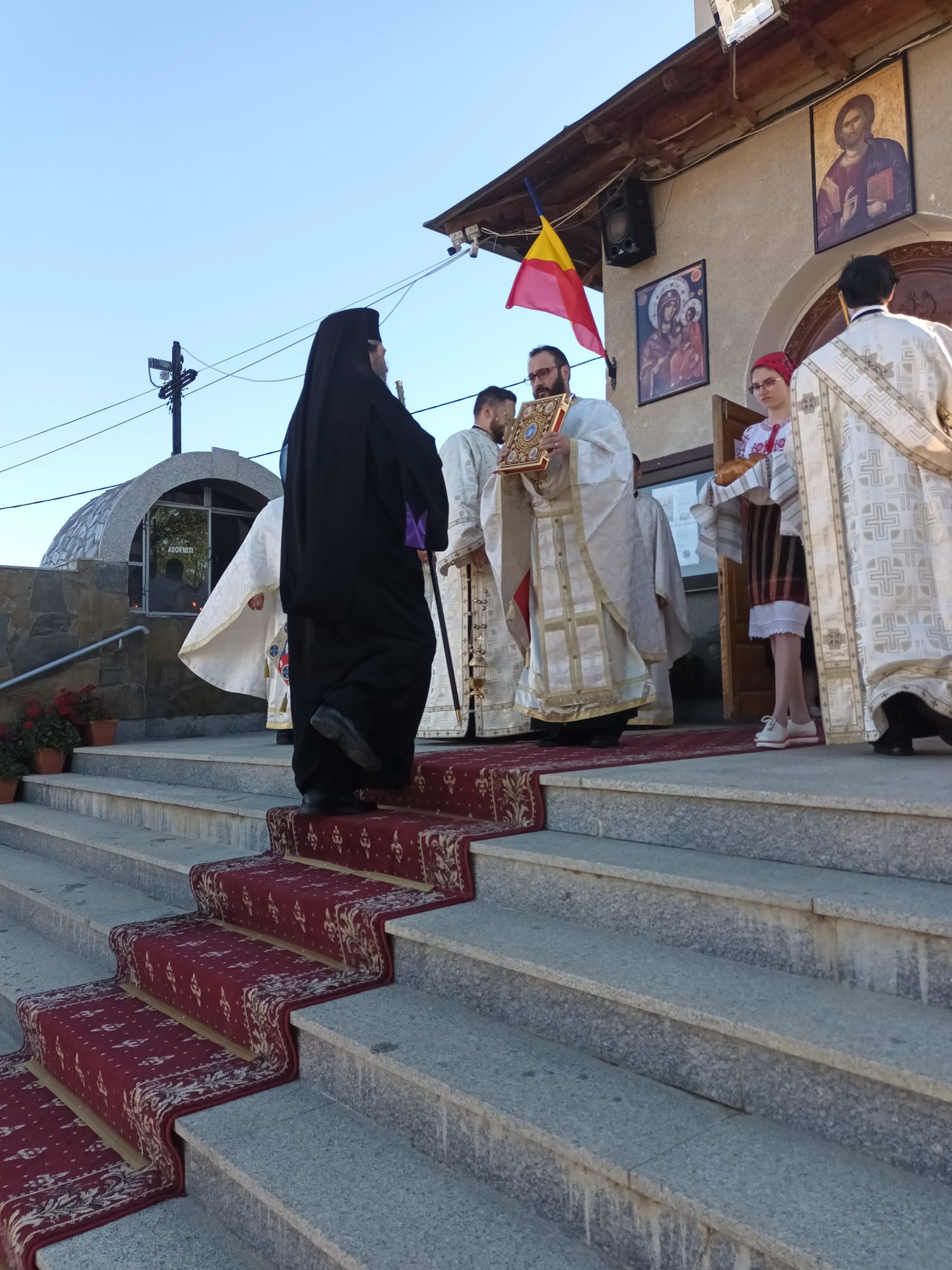 Biserica de la Breazu, în straie de sărbătoare