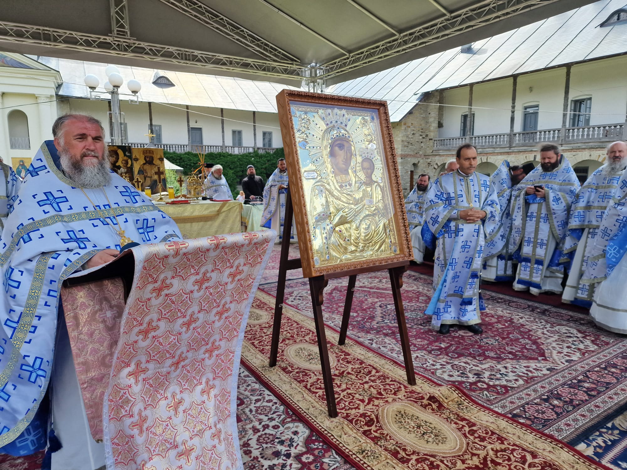 Hramul Sfintei Icoane a Maicii Domnului Îndrumătoarea de la Mănăstirea Neamț