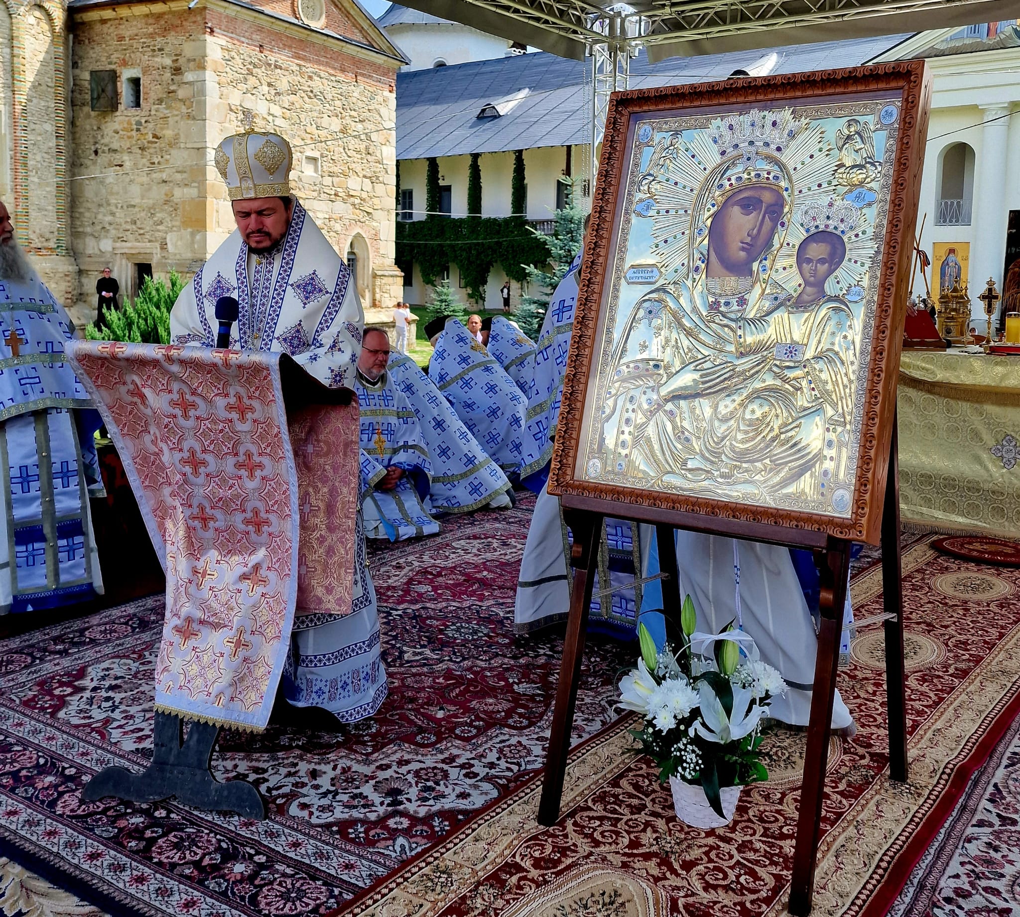 Hramul Sfintei Icoane a Maicii Domnului Îndrumătoarea de la Mănăstirea Neamț