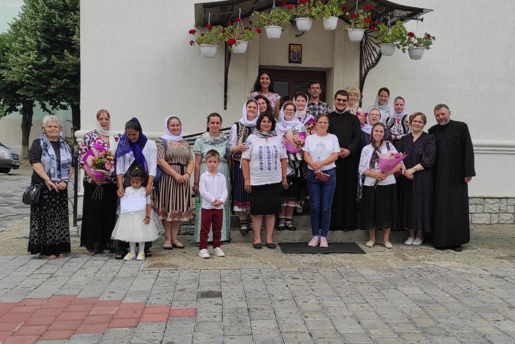 „Cu dragoste pentru mame” la Parohia „Sfinții Ioachim și Ana” din Piatra Neamț