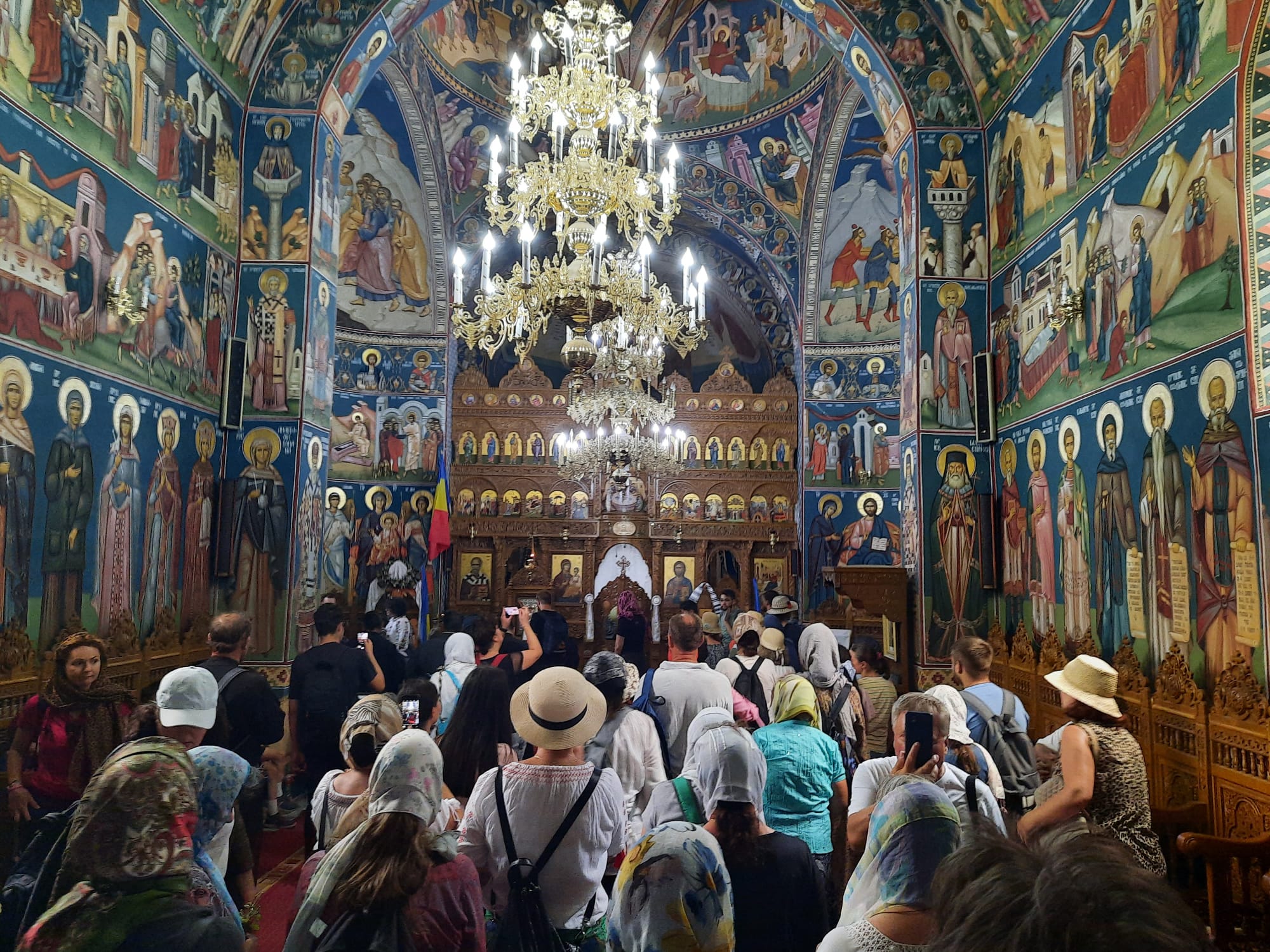 La pas pe colinele sfinte ale Iașului