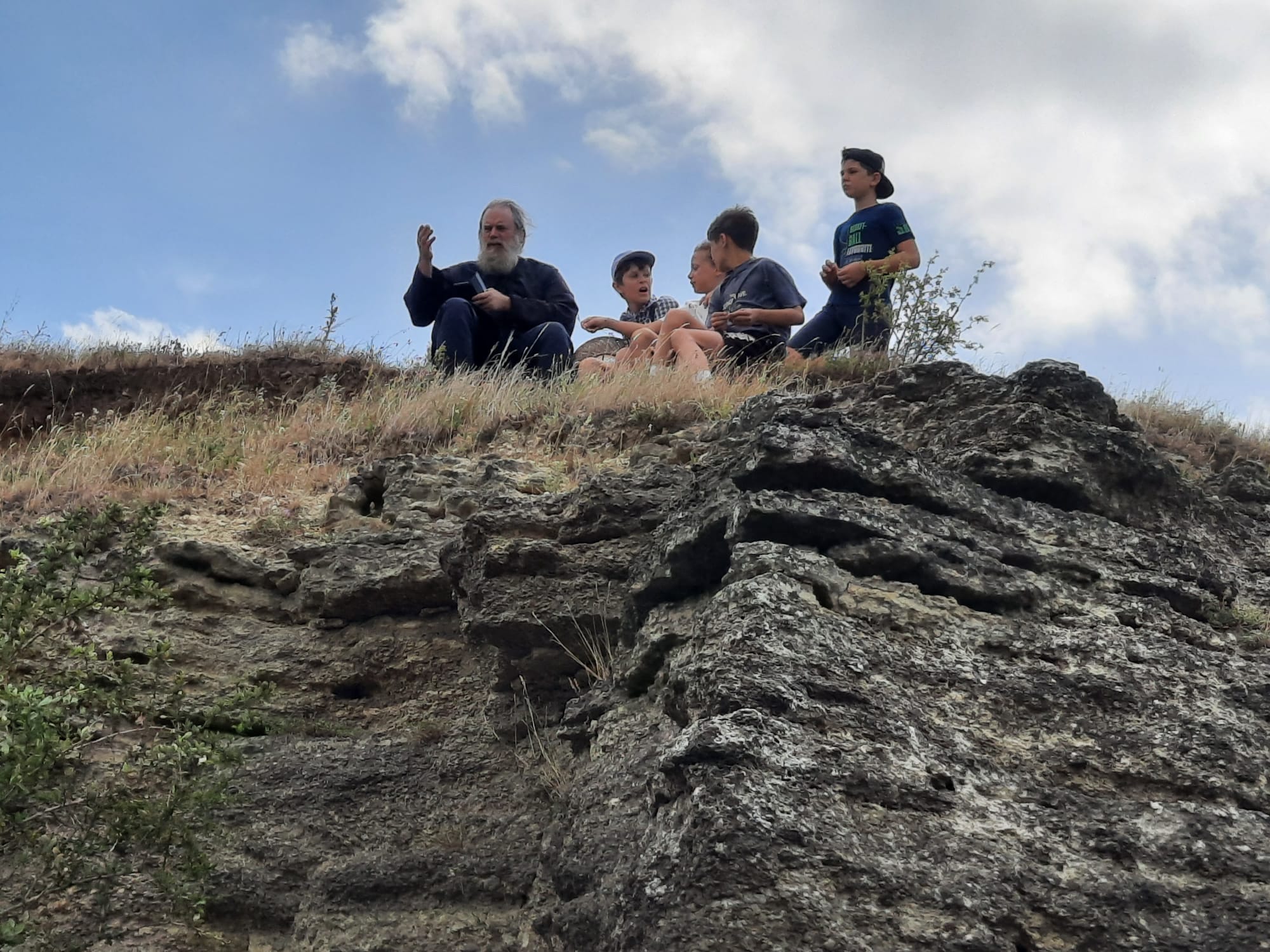 La pas pe colinele sfinte ale Iașului