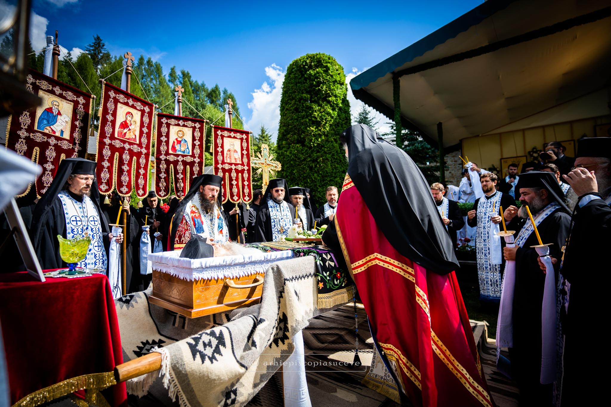 Arhimandritul Grigorie Halciuc a fost înmormântat la Mănăstirea Putna