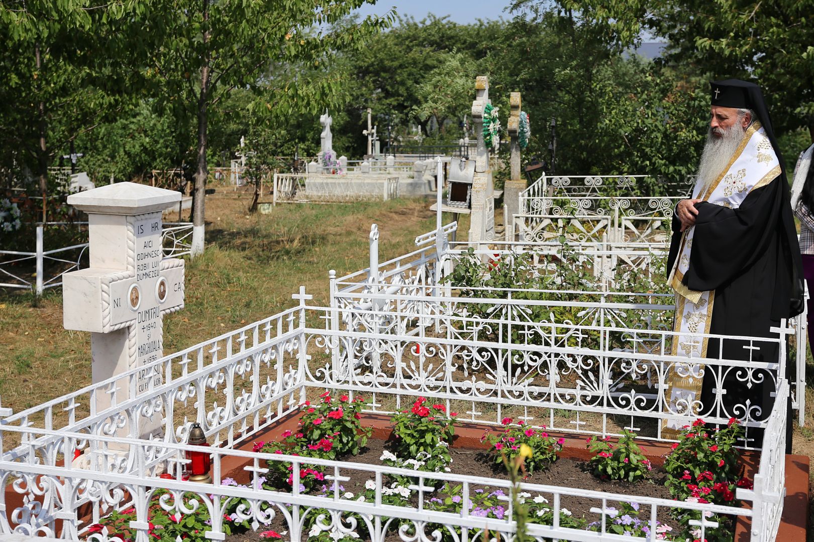 De 15 ani, Preafericitul Părinte Teoctist slujește în Împărăția Cerurilor: Doi ierarhi s-au rugat la Tocileni pentru sufletul celui de-al cincilea Patriarh al Bisericii Ortodoxe Române