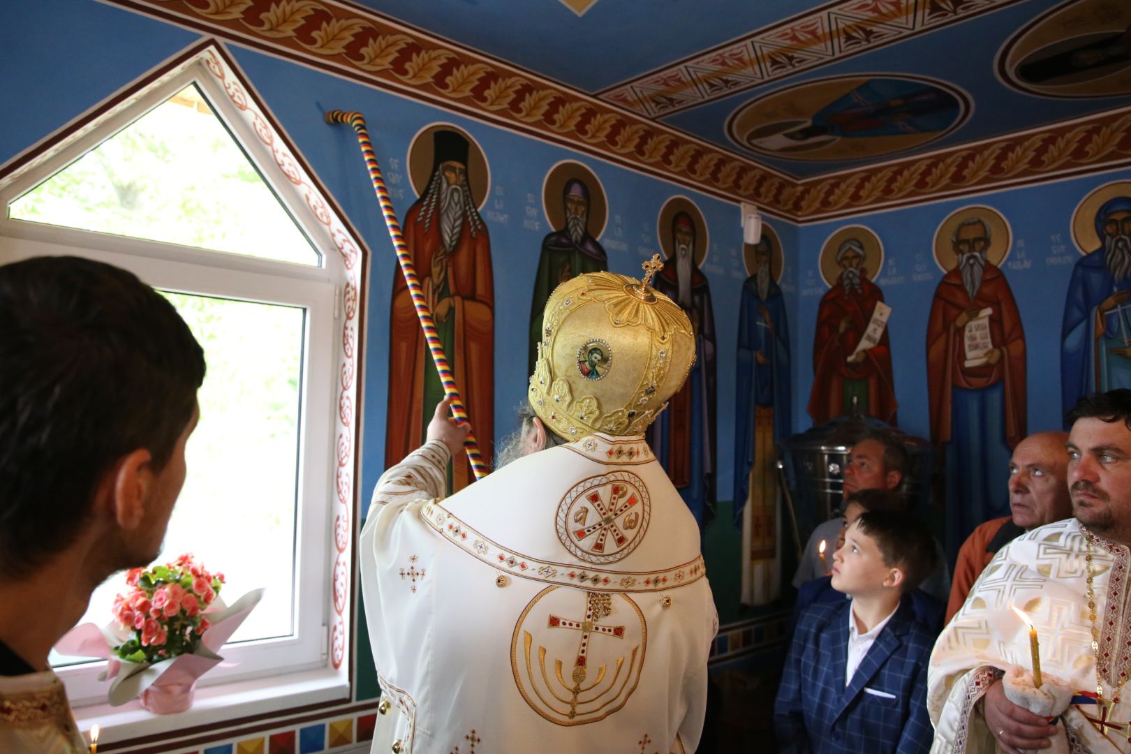 Ansamblul Parohiei „Sfinții Arhangheli” Almaș a fost binecuvântat de PS Nichifor Botoșăneanul