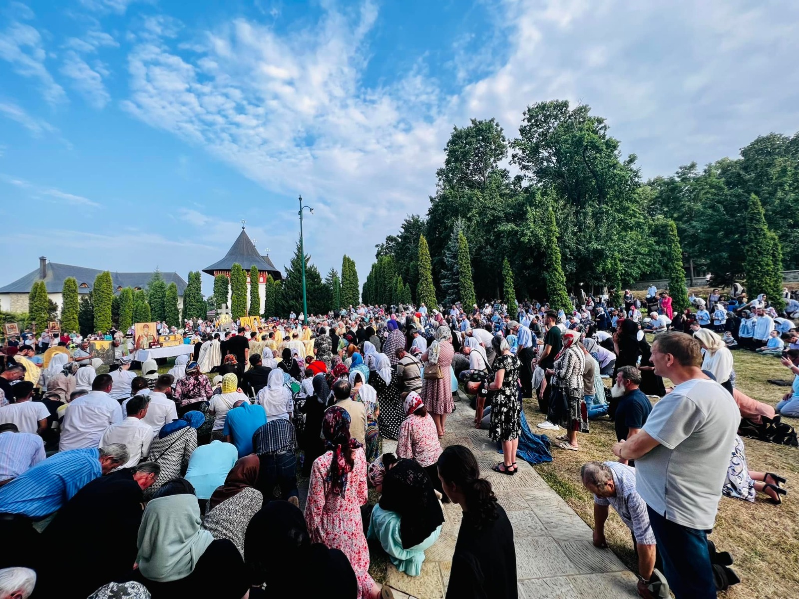 Rugăciuni pentru ploaie la Mănăstirea Popăuți