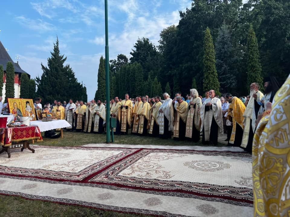 Rugăciuni pentru ploaie la Mănăstirea Popăuți