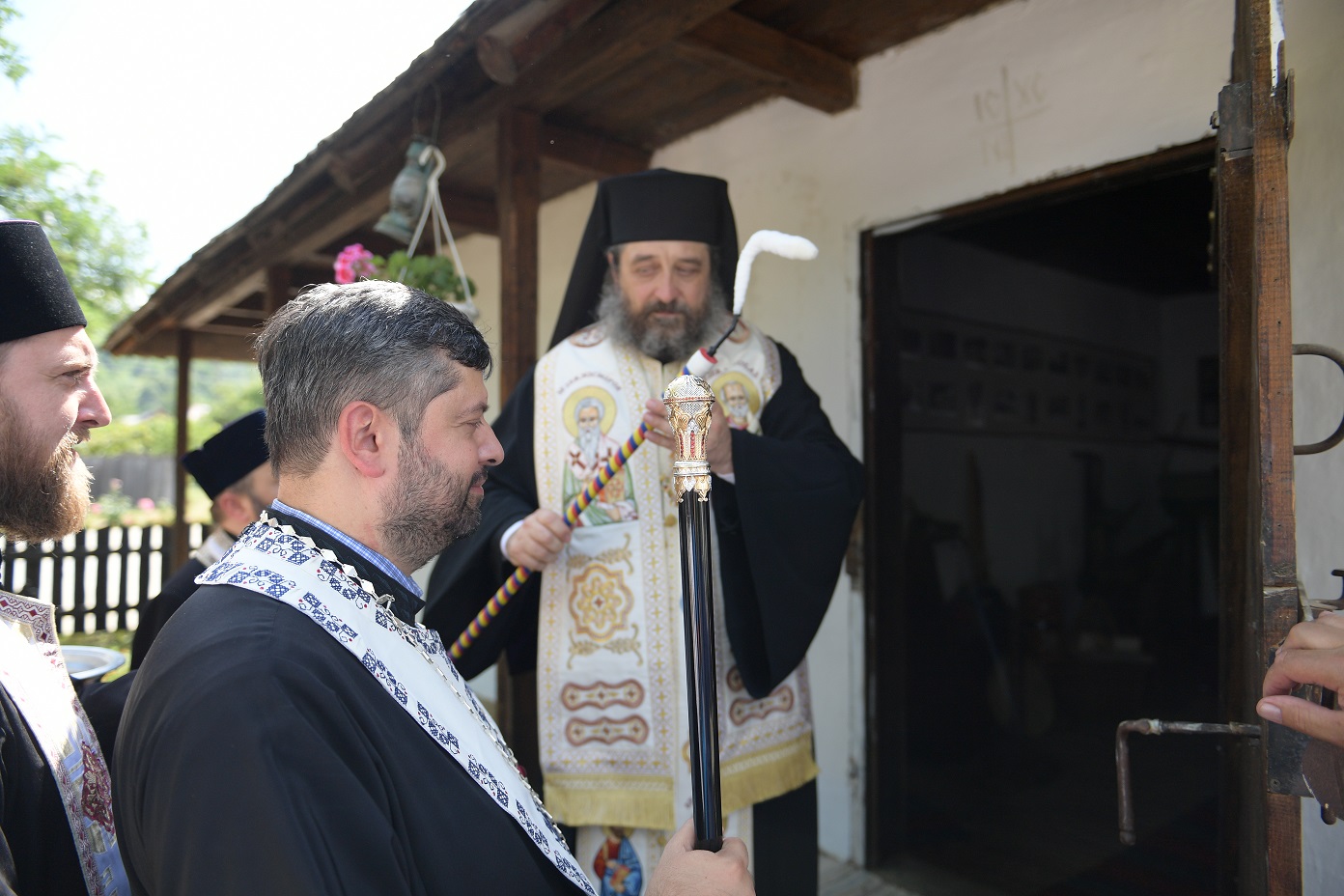 Distincția de vrednicie „Crucea Sfântul Ierarh Iosif cel Milostiv”, dăruită pentru prima dată unui cleric din cadrul Arhiepiscopiei Iașilor Distincția de vrednicie „Crucea Sfântul Ierarh Iosif cel Milostiv”, dăruită pentru prima dată unui cleric din cadrul Arhiepiscopiei Iașilor