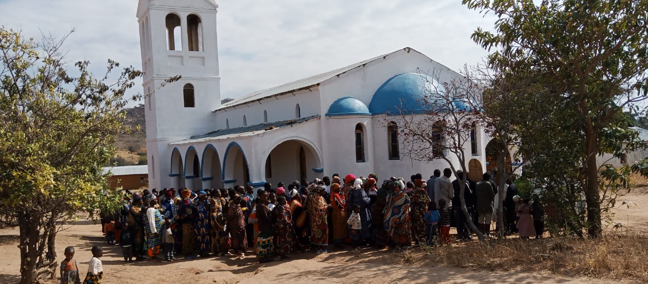 Hram la Ilalasimba - „Acolo unde leul doarme”