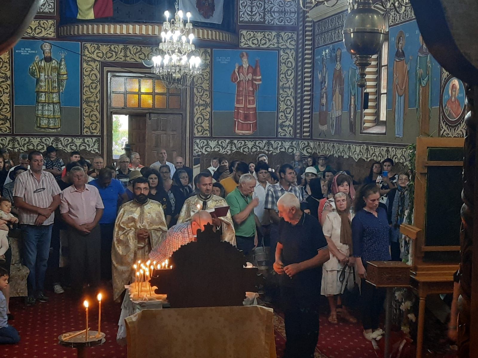 Icoana făcătoare de minuni de la Trifești a poposit în Parohia Berești-Bistrița I