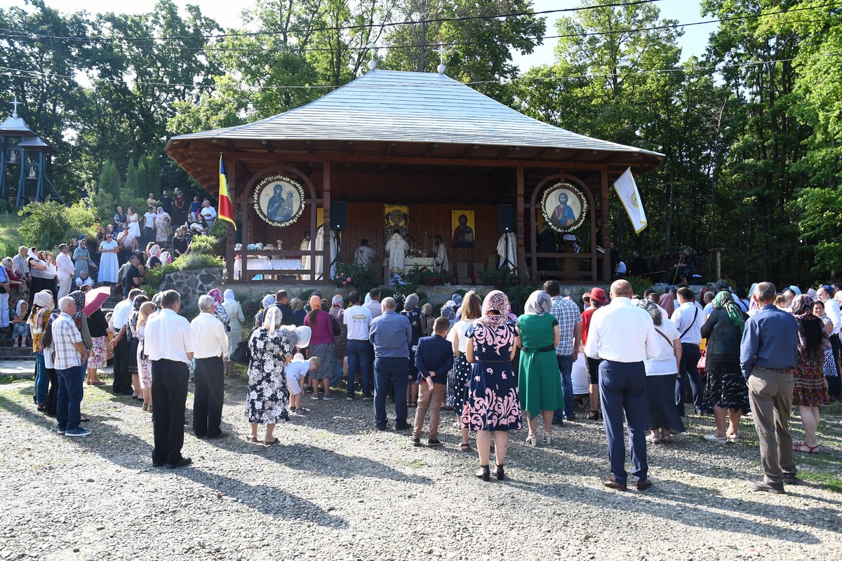 Liturghie arhierească la hramul Mănăstirii Sângeap-Basaraba