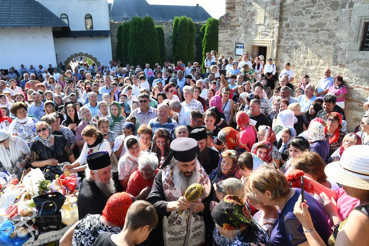 PS Antonie, Episcop de Bălți, a slujit Taina Sfântului Maslu la Mănăstirea Hadâmbu