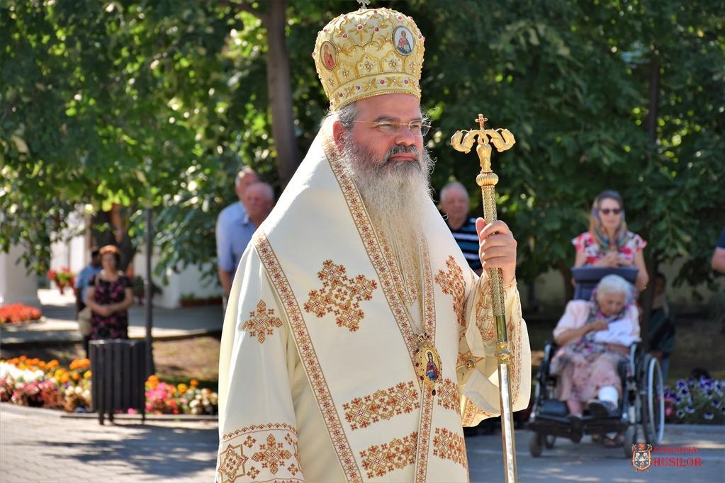 PS Ignatie: „Trupul și Sângele lui Hristos ne ajută să fim oameni liberi. Dacă vrem să avem viaţă, să ne împărtășim cât mai conștient și cât mai des”