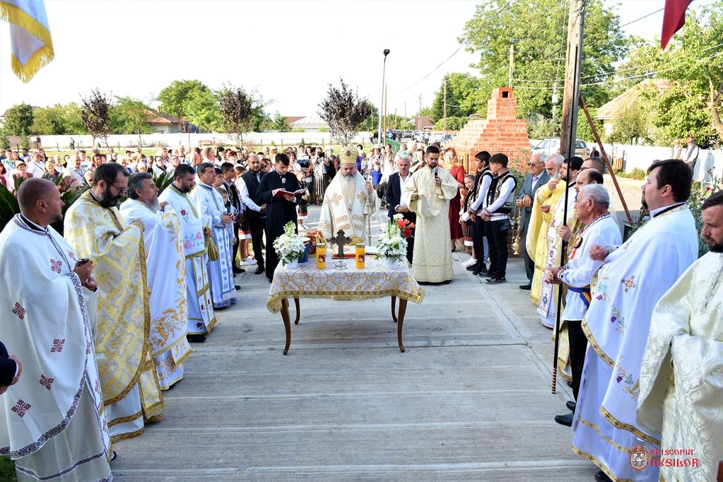 PS Ignatie: „Iertarea vindecă foarte multe răni şi face să îmbobocească iubirea, atât în sufletul celui care a greşit, cât şi în sufletul celui care o acordă”