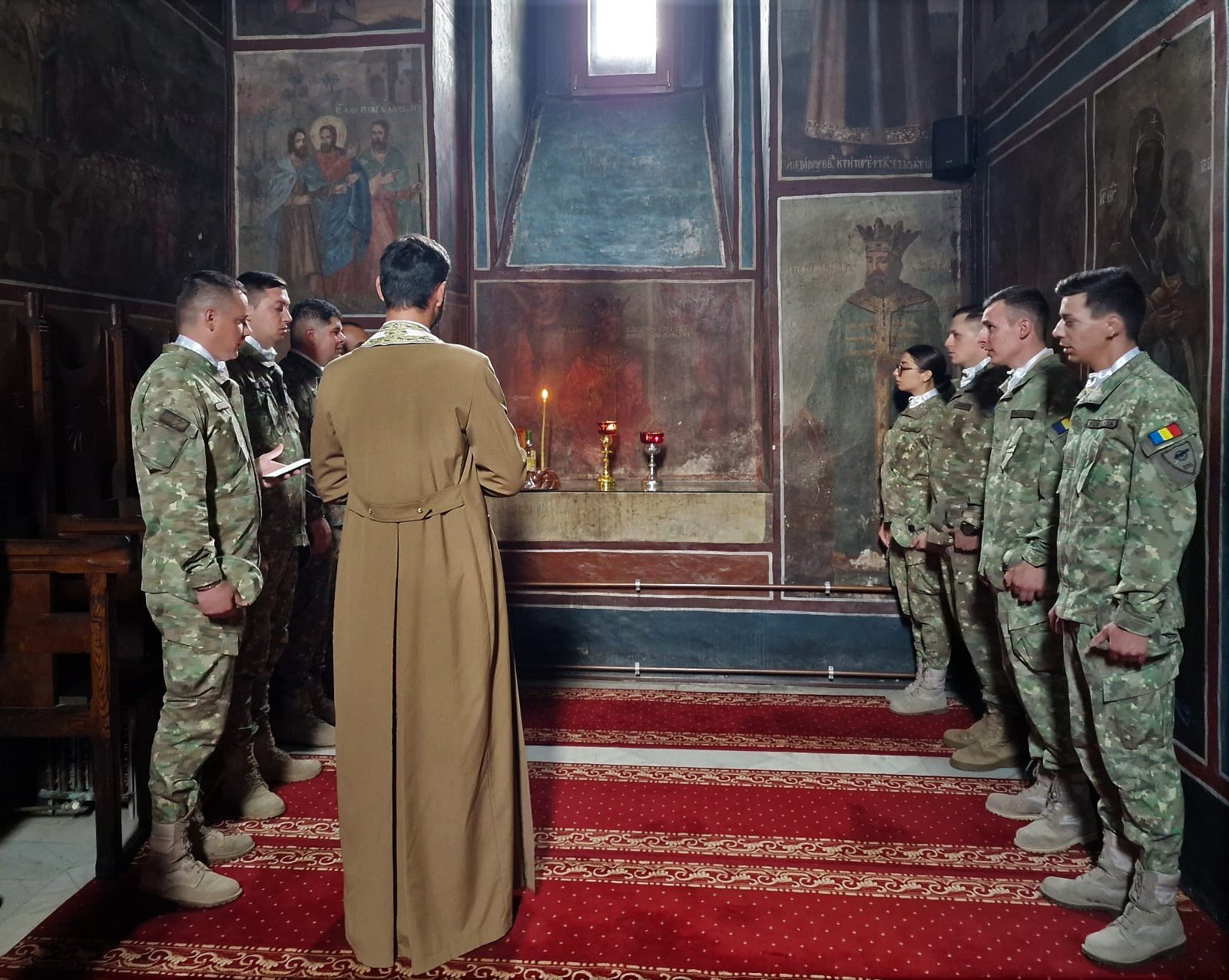 Grupul „Răzeșii” din Botoșani a vizitat ctitoria și mormântul Domnitorului Alexandru cel Bun