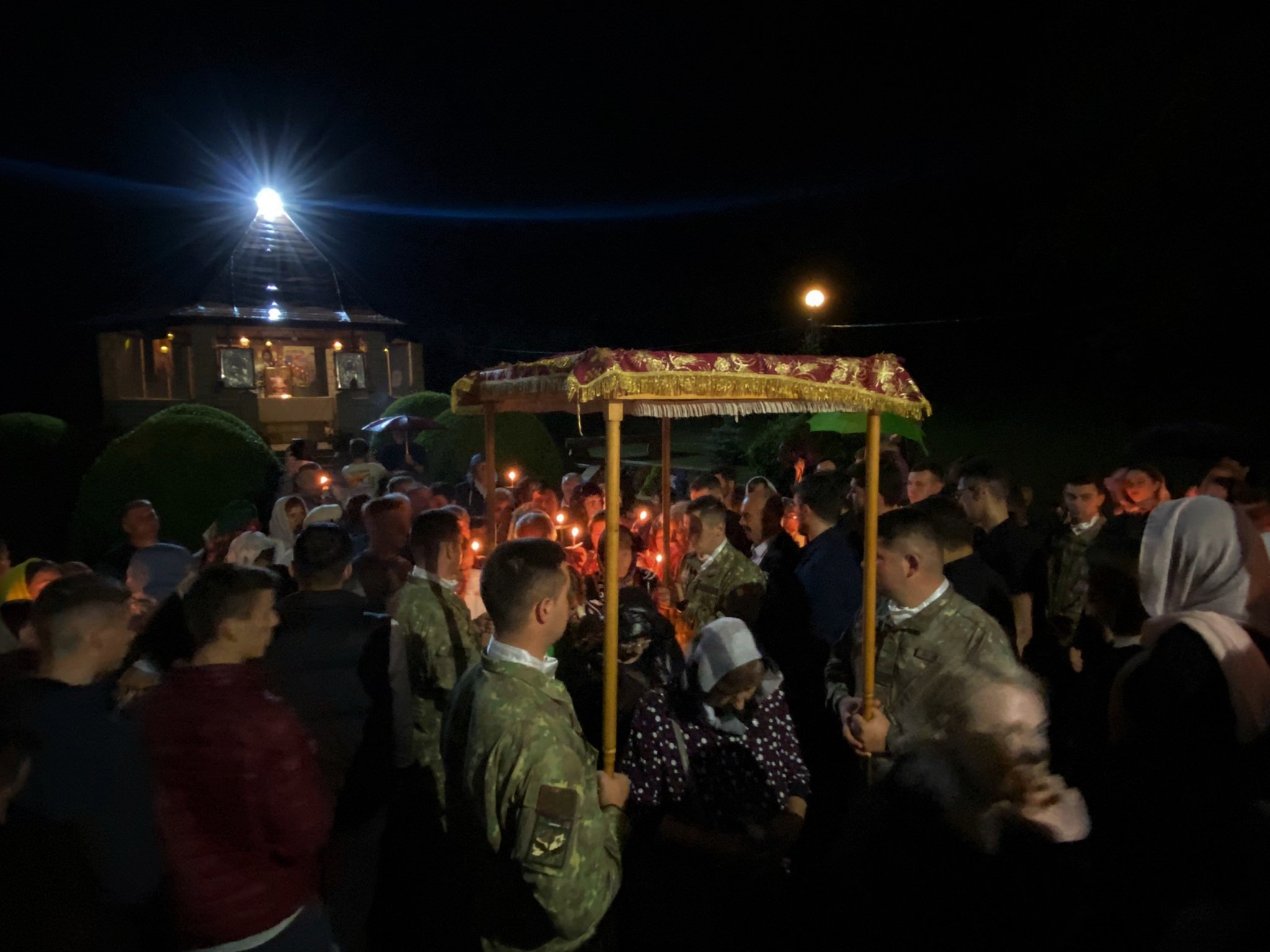 Grupul „Răzeșii” din Botoșani a vizitat ctitoria și mormântul Domnitorului Alexandru cel Bun