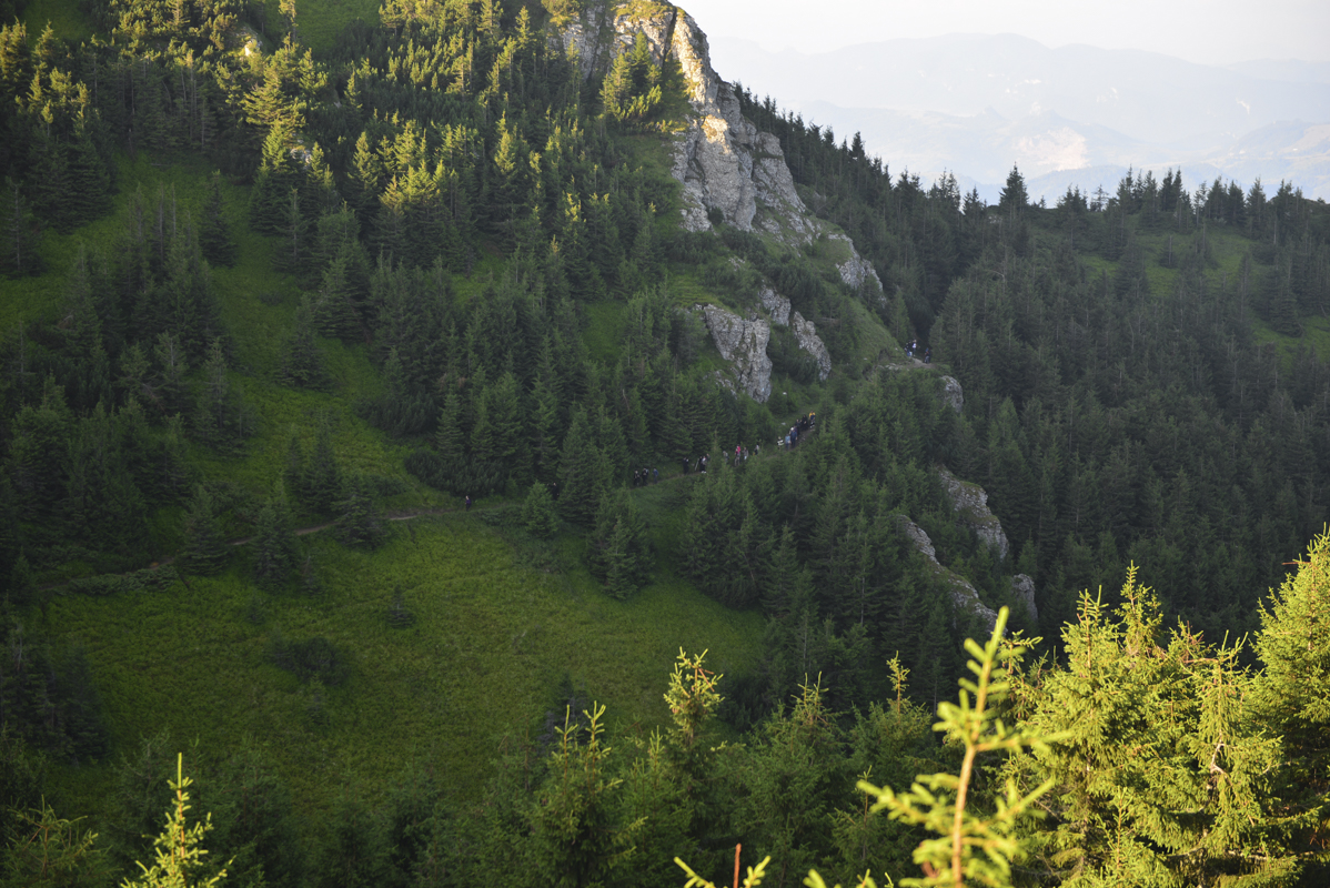 IPS Părinte Casian, la slujba hramului mănăstirii situate la 1800 metri altitudine: „Taborul României este, fără îndoială, Muntele Ceahlău”