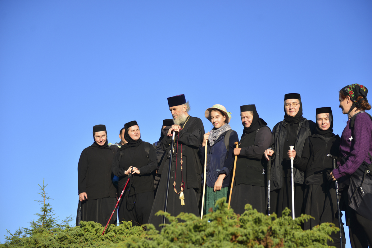 IPS Părinte Casian, la slujba hramului mănăstirii situate la 1800 metri altitudine: „Taborul României este, fără îndoială, Muntele Ceahlău”