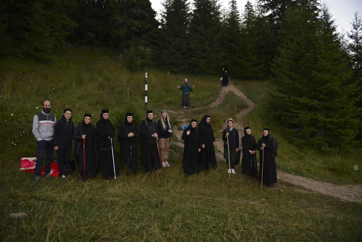 IPS Părinte Casian, la slujba hramului mănăstirii situate la 1800 metri altitudine: „Taborul României este, fără îndoială, Muntele Ceahlău”