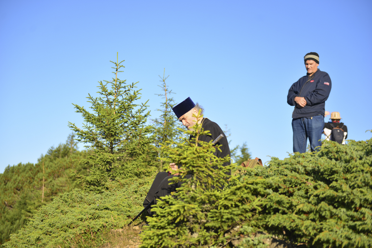 IPS Părinte Casian, la slujba hramului mănăstirii situate la 1800 metri altitudine: „Taborul României este, fără îndoială, Muntele Ceahlău”