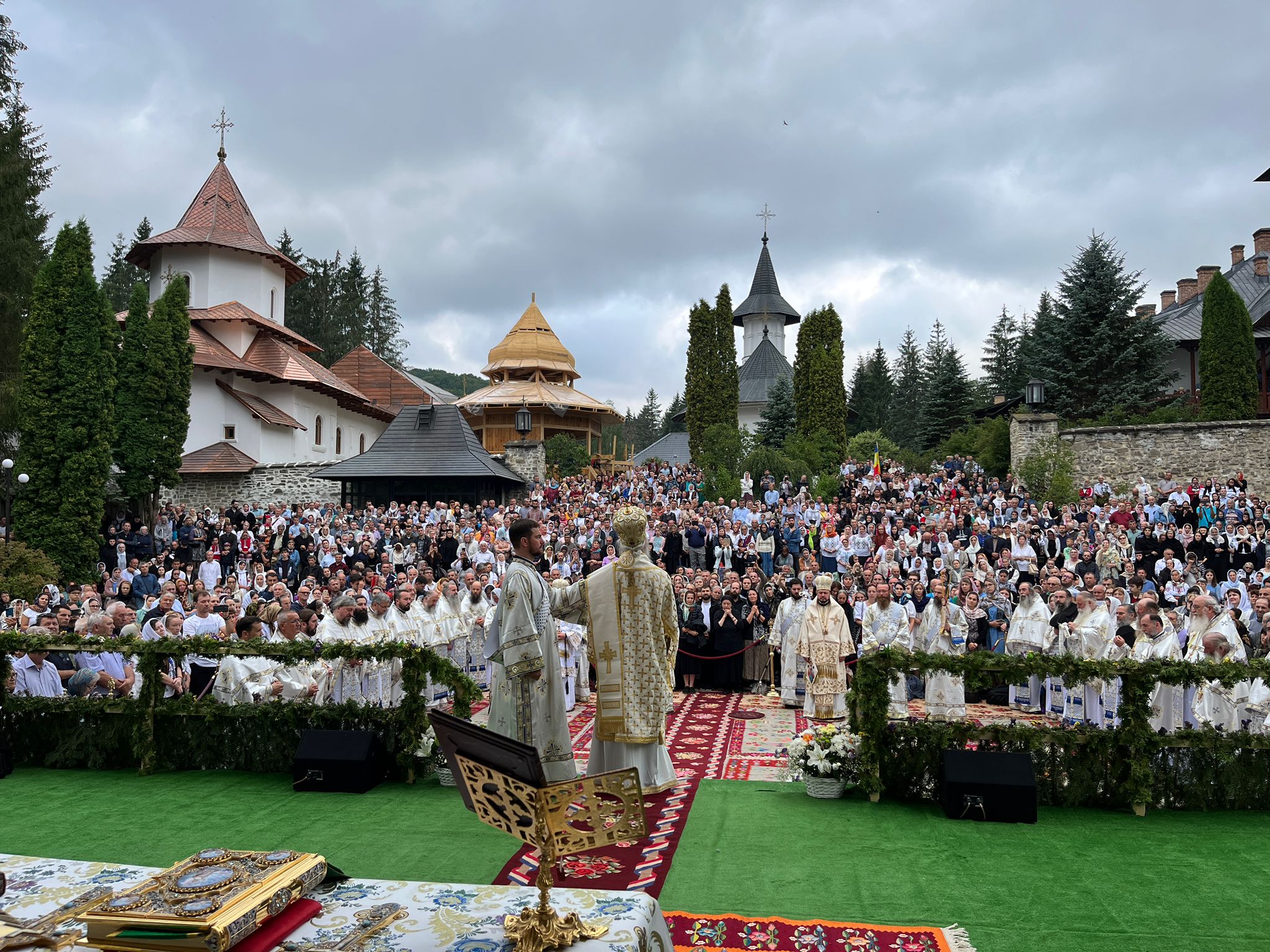 Liturghii arhierești, în cinstea Sfintei Cuvioase Teodora de la Sihla: „Ce este viața de rugăciune?”