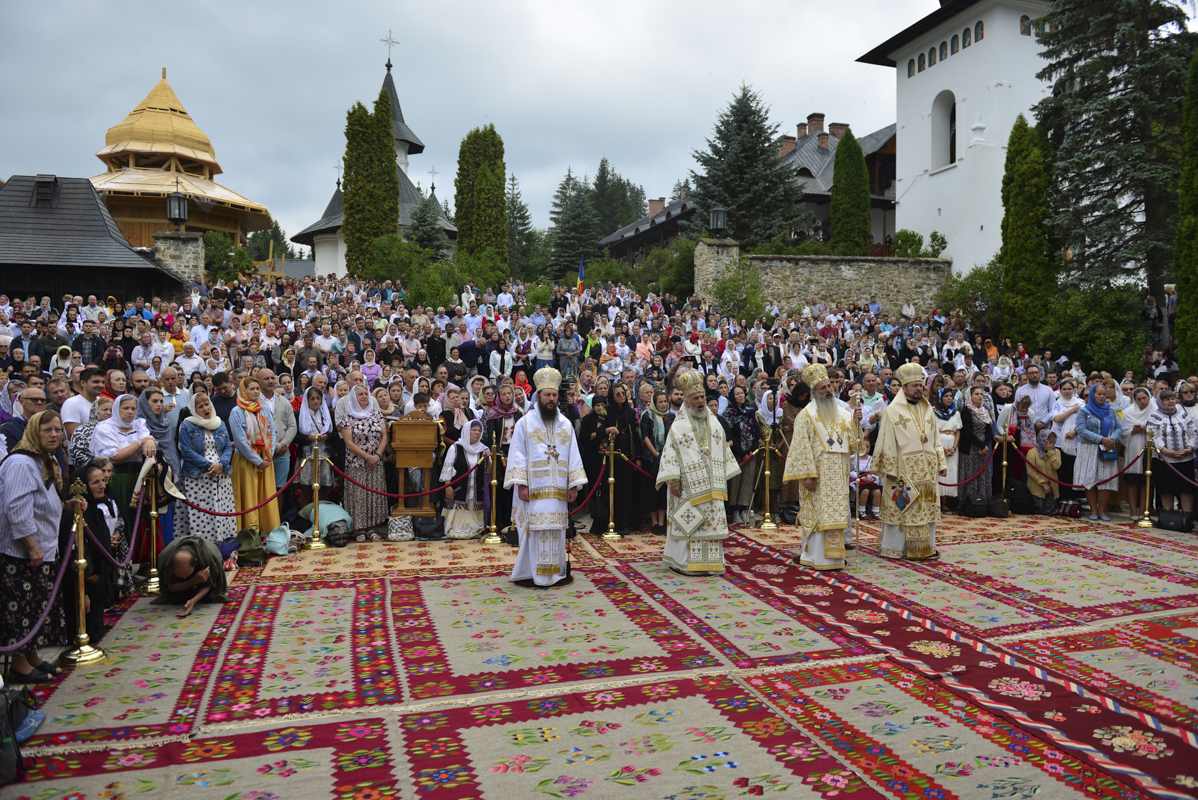 Liturghii arhierești, în cinstea Sfintei Cuvioase Teodora de la Sihla: „Ce este viața de rugăciune?”