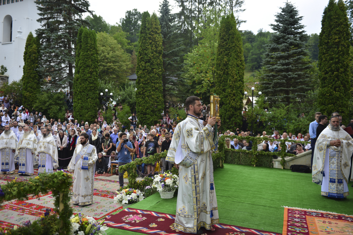 Liturghii arhierești, în cinstea Sfintei Cuvioase Teodora de la Sihla: „Ce este viața de rugăciune?”