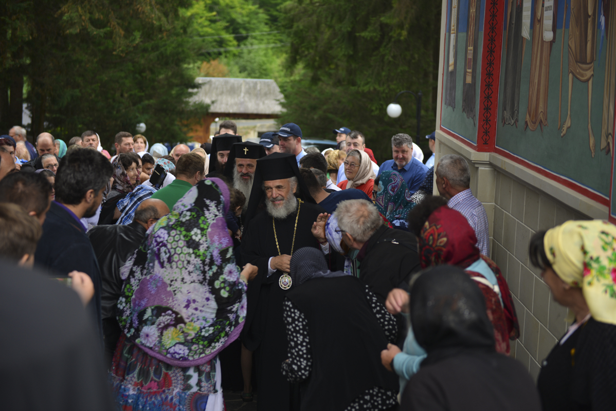 Liturghii arhierești, în cinstea Sfintei Cuvioase Teodora de la Sihla: „Ce este viața de rugăciune?”