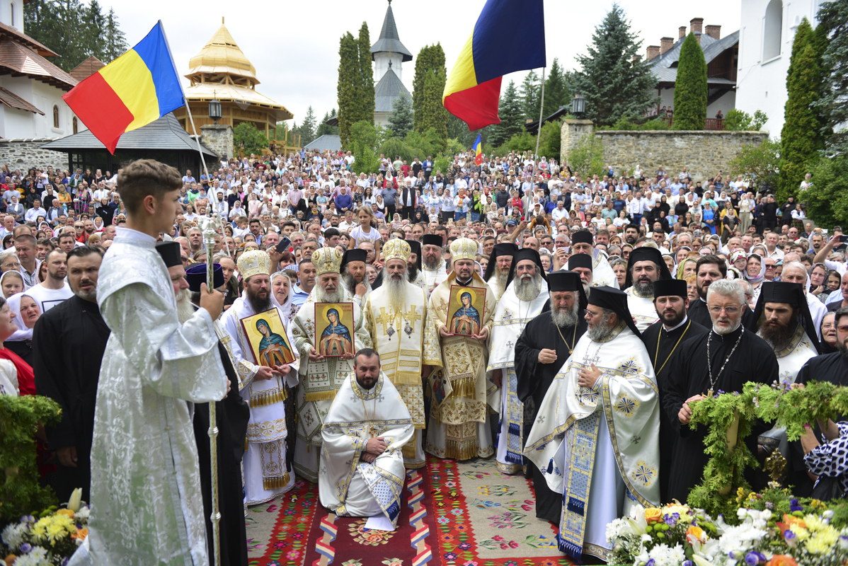 Liturghii arhierești, în cinstea Sfintei Cuvioase Teodora de la Sihla: „Ce este viața de rugăciune?”