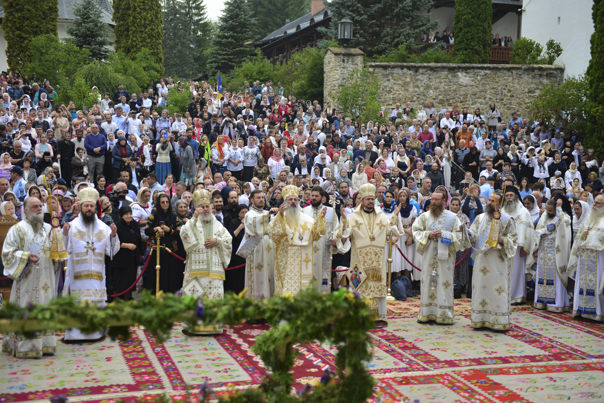 Liturghii arhierești, în cinstea Sfintei Cuvioase Teodora de la Sihla: „Ce este viața de rugăciune?”