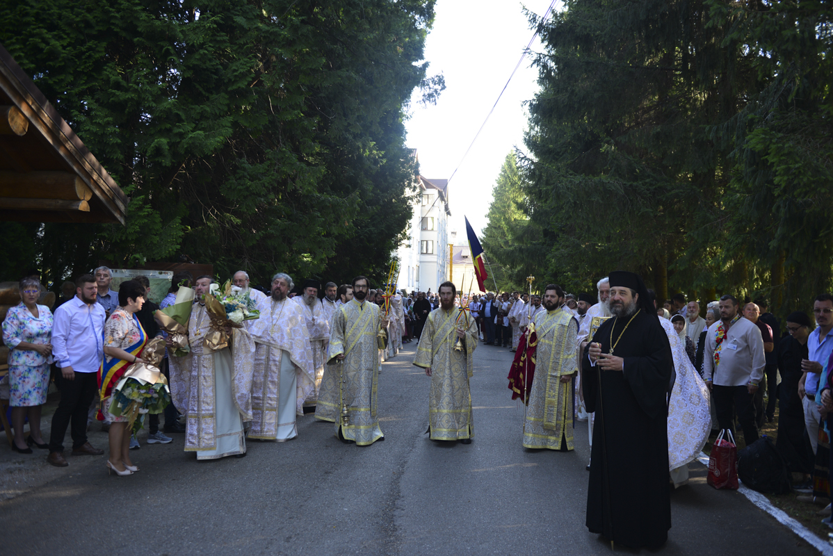 Sfântul Ioan Iacob, sărbătorit la biserica Seminarului teologic de la Mănăstirea Neamț: „Floarea cea mai frumoasă a isihasmului românesc în secolul XX”