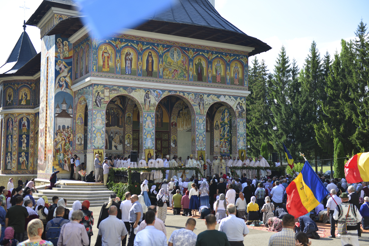 Sfântul Ioan Iacob, sărbătorit la biserica Seminarului teologic de la Mănăstirea Neamț: „Floarea cea mai frumoasă a isihasmului românesc în secolul XX”
