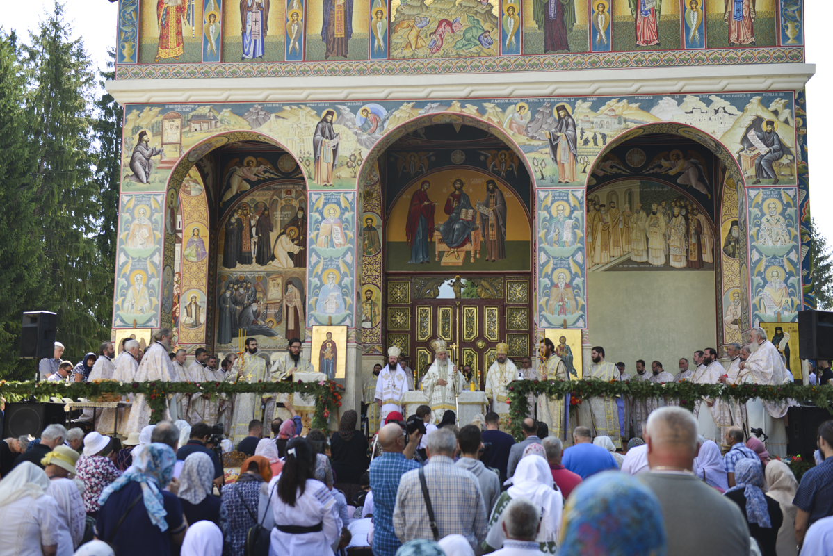 Sfântul Ioan Iacob, sărbătorit la biserica Seminarului teologic de la Mănăstirea Neamț: „Floarea cea mai frumoasă a isihasmului românesc în secolul XX”