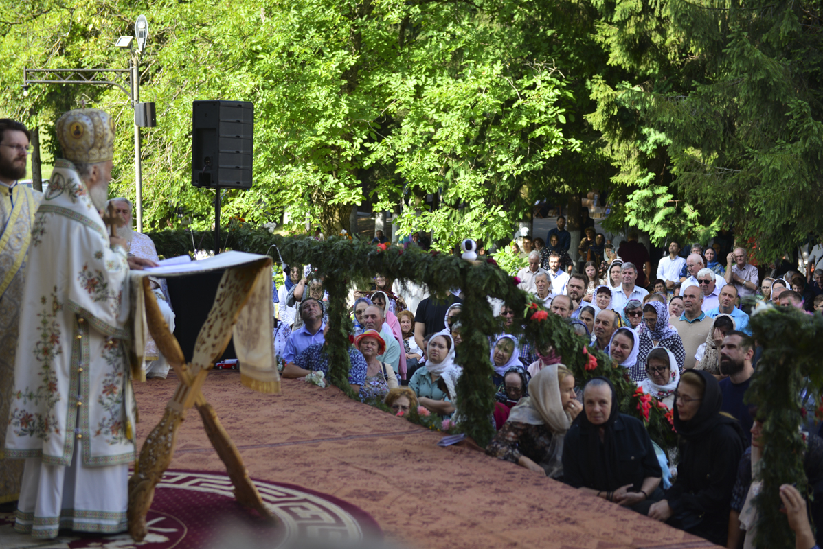 Sfântul Ioan Iacob, sărbătorit la biserica Seminarului teologic de la Mănăstirea Neamț: „Floarea cea mai frumoasă a isihasmului românesc în secolul XX”