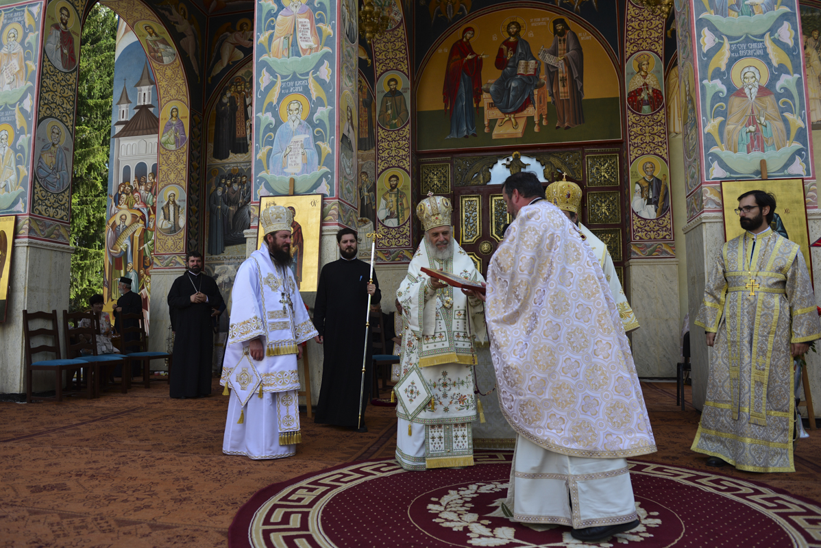 Sfântul Ioan Iacob, sărbătorit la biserica Seminarului teologic de la Mănăstirea Neamț: „Floarea cea mai frumoasă a isihasmului românesc în secolul XX”