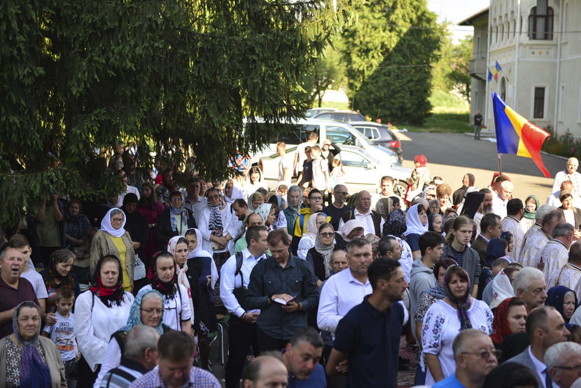 Sfântul Ioan Iacob, sărbătorit la biserica Seminarului teologic de la Mănăstirea Neamț: „Floarea cea mai frumoasă a isihasmului românesc în secolul XX”