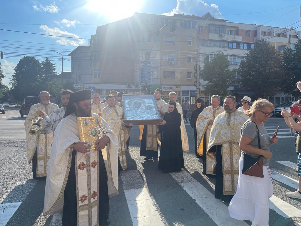 Pelerinaj în Parohia „Nașterea Maicii Domnului” din Bacău