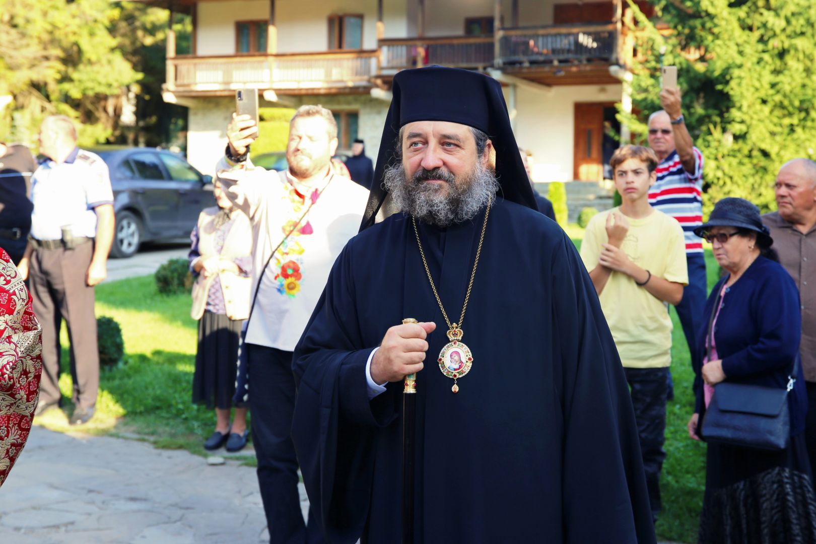 Tăierea Capului Sfântului Ioan Botezătorul: Doi ierarhi au fost prezenți la hramul Mănăstirii Secu