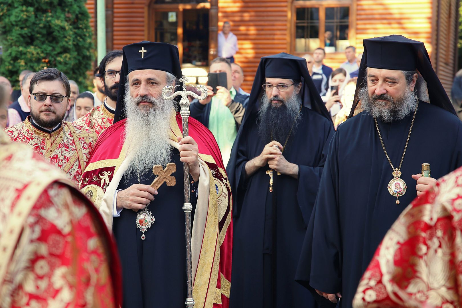 Tăierea Capului Sfântului Ioan Botezătorul: Doi ierarhi au fost prezenți la hramul Mănăstirii Secu